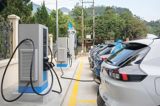 Đề xuất quy chuẩn về trụ sạc, trạm sạc xe điện