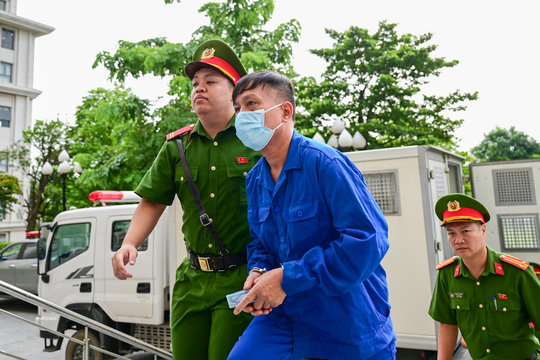 Xét xử các bị cáo trong vụ sai phạm tại Công ty Hoàng Long