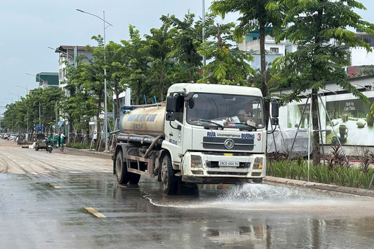 Dự án Vành đai 2,5 ở Khương Đình: Đẩy nhanh thi công gắn bảo vệ, giữ gìn vệ sinh môi trường