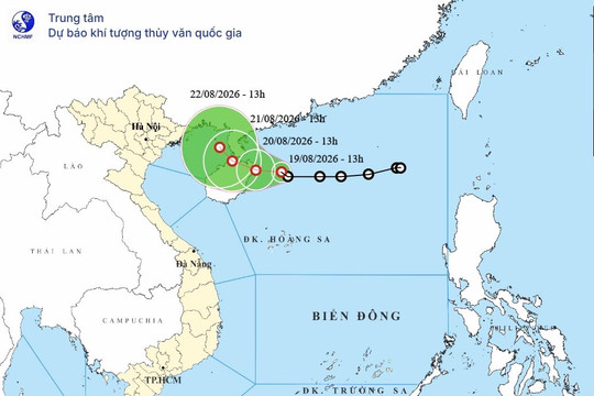 Áp thấp nhiệt đới tiếp tục mạnh thêm, gây sóng to, gió lớn trên Vịnh Bắc Bộ