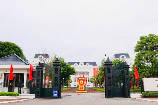Quang Minh rực rỡ cờ hoa chào mừng kỷ niệm 81 năm Cách mạng Tháng Tám và Quốc khánh 2-9