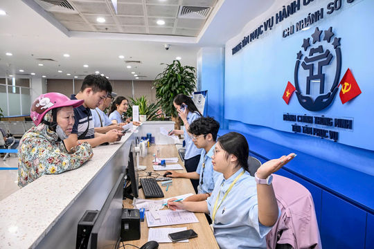 Trung tâm Phục vụ hành chính công thành phố Hà Nội: Kịp thời rà soát, chấn chỉnh chất lượng phục vụ người dân