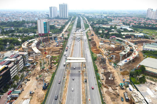 Toàn cảnh nút giao 2.400 tỷ đồng phía Tây Hà Nội nhìn từ trên cao