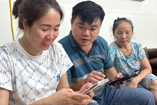 Mở cánh cửa để nông dân bước vào đời sống số
