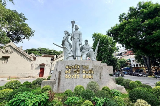 Hà Nội lên kế hoạch di chuyển tượng đài "Quyết tử để Tổ quốc quyết sinh"