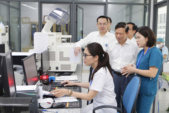 Hà Nội xây dựng hệ thống khám, chữa bệnh từ xa