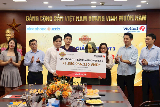 Người đàn ông từ Quảng Trị trúng thưởng hơn 1.103 lần vé số Vietlott