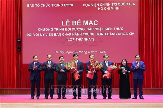 Bế mạc Chương trình bồi dưỡng, cập nhật kiến thức đối với 63 Ủy viên Trung ương khóa XIV