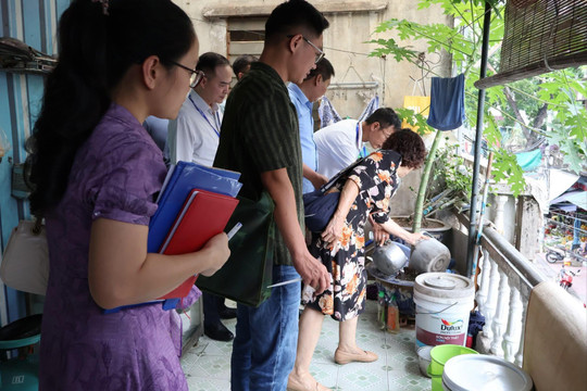 Hà Nội nỗ lực khoanh vùng, siết chặt kỷ cương phòng dịch