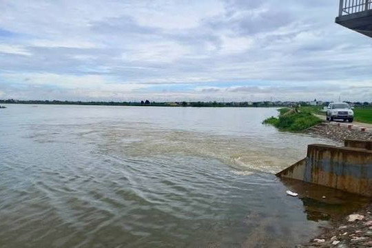 Hà Nội nâng mức báo động lũ trên sông Bùi