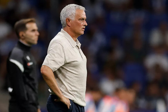 Real Madrid và Barcelona: Hai khởi đầu và một cuộc đua khó lường