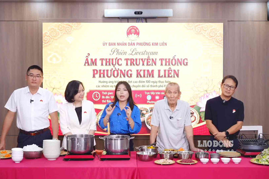 Lãnh đạo phường “lên sóng” giới thiệu đặc sản địa phương