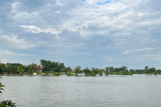Hơn 1.400 người dân bị cô lập, xã Trung Giã kích hoạt phương án ứng phó với mưa lũ