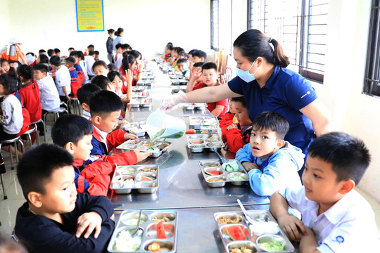 Tin tức đặc biệt trên ấn phẩm Hànộimới ngày 26-8-2026