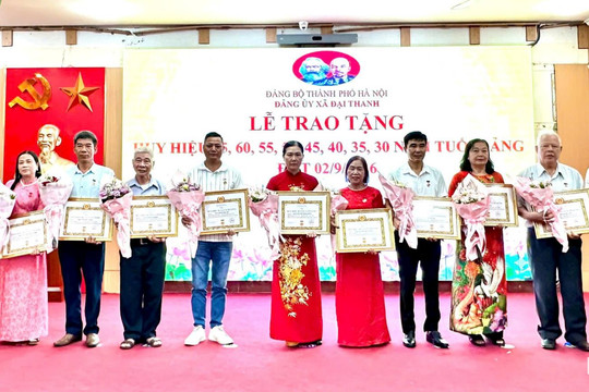 Đại Thanh: Trao Huy hiệu Đảng đợt 2-9 tặng 107 đảng viên