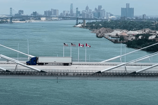 Mỹ - Canada bước vào vòng trả đũa thuế quan mới
