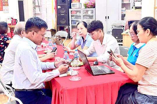 Đưa nghị quyết đến với đảng viên bằng chuyển đổi số
