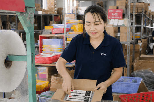 ‏Mua sắm mùa tựu trường sôi động trên sàn thương mại điện tử