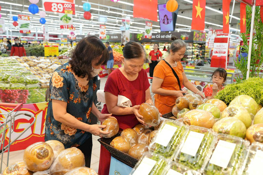 Để đặc sản Việt không chỉ tỏa sáng trong lễ hội...