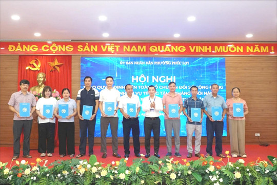 Phường Phúc Lợi ra mắt 21 Tổ chuyển đổi số cộng đồng