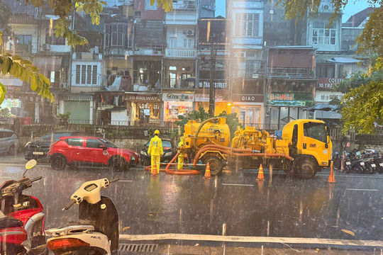 Hà Nội tăng sức chống chịu của đô thị trước mưa lớn