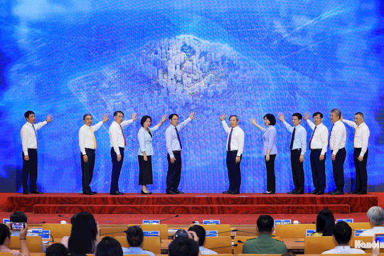 Hà Nội khởi công, khánh thành 17 dự án, công trình tiêu biểu với tổng mức đầu tư hơn 397 nghìn tỷ đồng