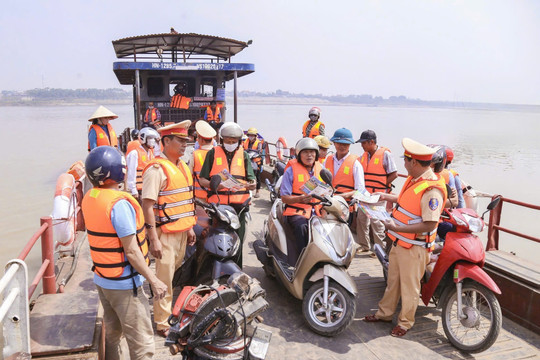 Hà Nội: Bảo đảm an toàn giao thông đường thuỷ