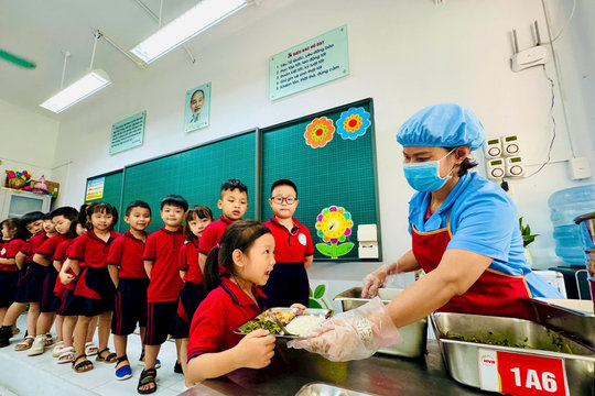 Hà Nội bảo đảm an toàn bữa ăn bán trú cho hơn 1,26 triệu học sinh