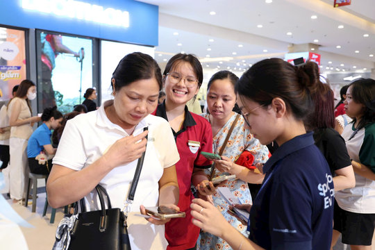 Phường Việt Hưng tổ chức Mega Live, ưu đãi cho đoàn viên, người lao động