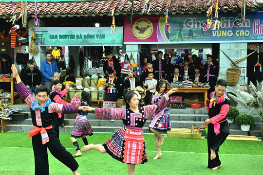 Miễn phí vé tham quan Làng Văn hóa - Du lịch các dân tộc Việt Nam ngày 2-9