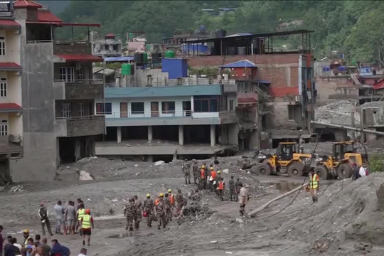 Sau lũ quét, Nepal đối mặt gánh nặng tái thiết 5 tỷ USD