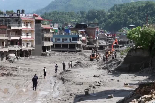 Nepal yêu cầu Meta, TikTok gỡ video AI và mã QR giả sau lũ quét