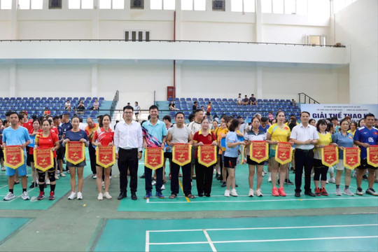 Quang Minh: Sôi nổi giải bóng chuyền hơi chào mừng Quốc khánh 2-9