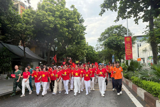 Phường Thanh Xuân hưởng ứng chương trình “Cùng Việt Nam tiến bước”