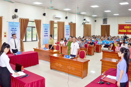 Lấy người dân làm trung tâm, xây dựng văn hóa tuân thủ pháp luật