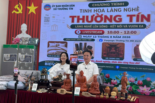 Hiệu quả từ những phiên livestream quảng bá sản phẩm làng nghề ở Thường Tín