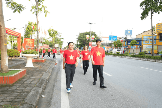 Khi mỗi bước chân là một niềm tự hào