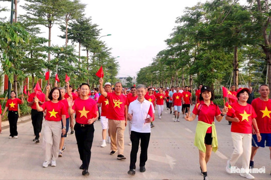 Phú Thượng: Gần 1.000 người hưởng ứng chương trình “Cùng Việt Nam tiến bước”