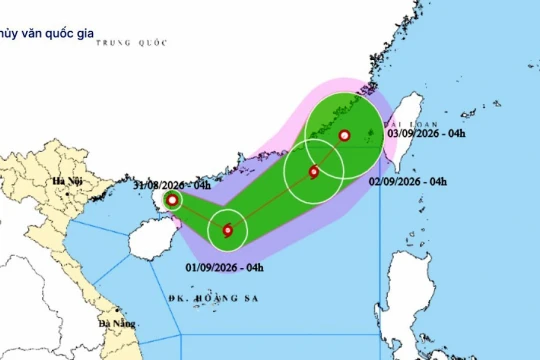 Biển Đông có áp thấp nhiệt đới