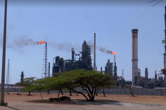 Mỹ tính dùng dầu Venezuela bổ sung kho dự trữ chiến lược