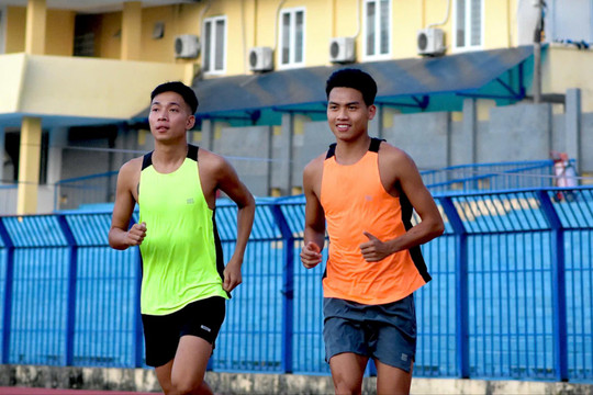 Tích cực chuẩn bị cho ngày hội thể thao bên hồ Gươm