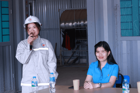 Không khí nhộn nhịp trên những đại công trường