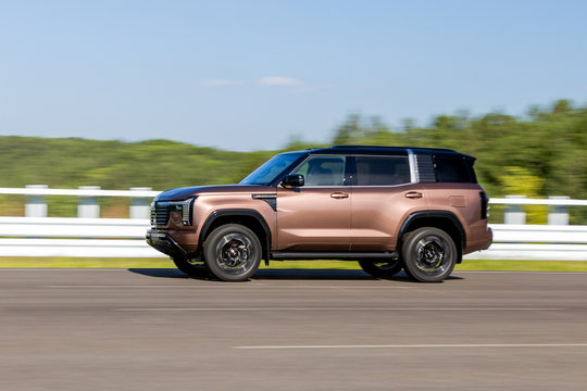 Mitsubishi Pajero tái xuất sau gần 20 năm