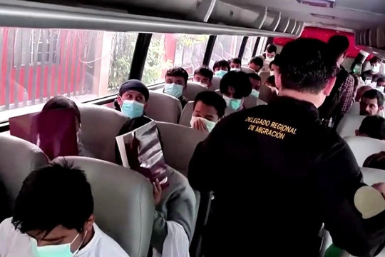 Bộ Tư pháp Mỹ dọa cắt ngân sách với các bang không thống kê đủ người nhập cư