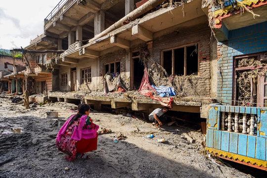 Việt Nam viện trợ 300.000 USD giúp Nepal khắc phục hậu quả lũ quét và sạt lở