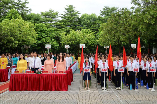 Hơn 11.000 học sinh Yên Sở phấn khởi bước vào năm học mới