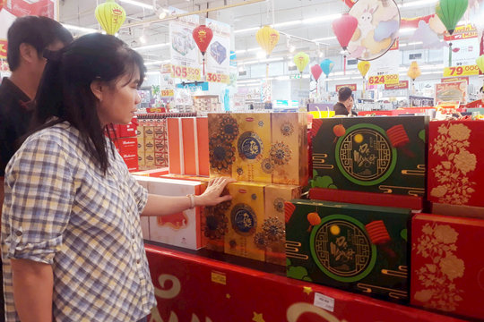 Siêu thị khuyến mại kích cầu nhân dịp Tết Trung thu