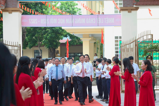 Xã đảo Minh Châu khánh thành trường học hiện đại, đón khóa học sinh THPT đầu tiên