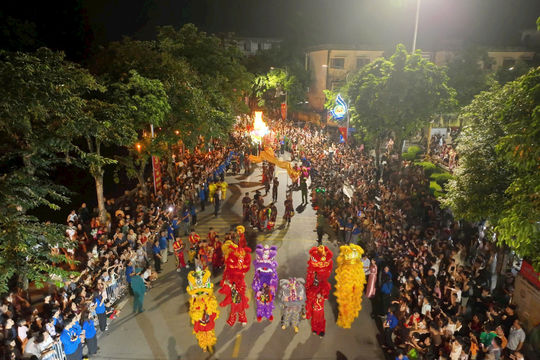 Sơn Tây rộn ràng Hội thi mô hình Đèn Trung thu 2026