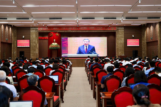 Học nghị quyết để hành động, nhận nhiệm vụ để hoàn thành
